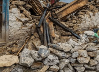 मनाङमा घर भत्किँदा एकको मृत्यु, सातको सकुशल उद्धार