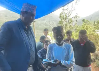 सभापति खतिवडाद्वारा आगलागीबाट ज्यान गुमाएका परिवारलाई सहयोग