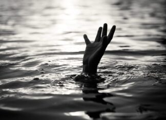 दोदा नदीमा डुबेर दुईजनाको मृत्यु