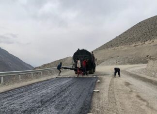 जोमसोम–कागबेनी सडक कालोपत्र गरिँदै