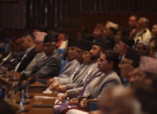 नीति तथा कार्यक्रम : पाँच वर्षभित्र सबै बालबालिकालाई आधारभूत शिक्षाको सुनिश्चितता