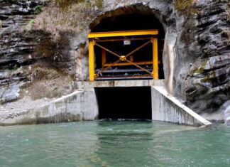 नदीमा पानीका बहाब बढेपछि मेलम्ची खानेपानी आयोजना बन्द