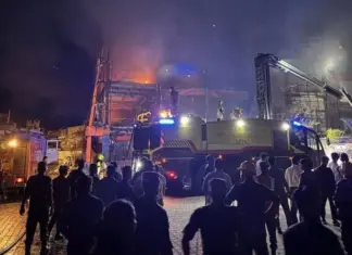 बुटवलको डेल्टा मार्टमा लागेको आगो पाँच घण्टापछि नियन्त्रणमा