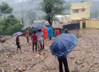 पहिरोले डुम्रे–बेँसीसहर सडक अवरुद्ध